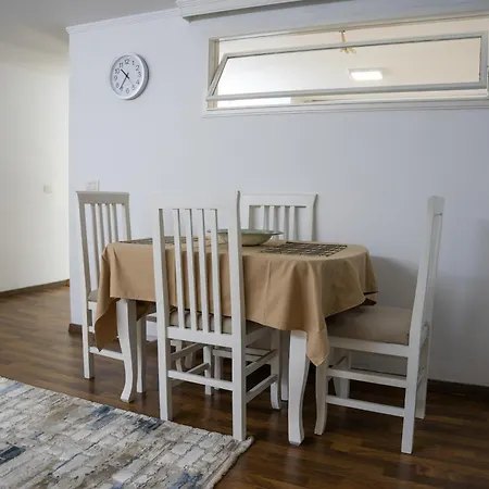 Loft Near Olympic Park Apartman Tirana
